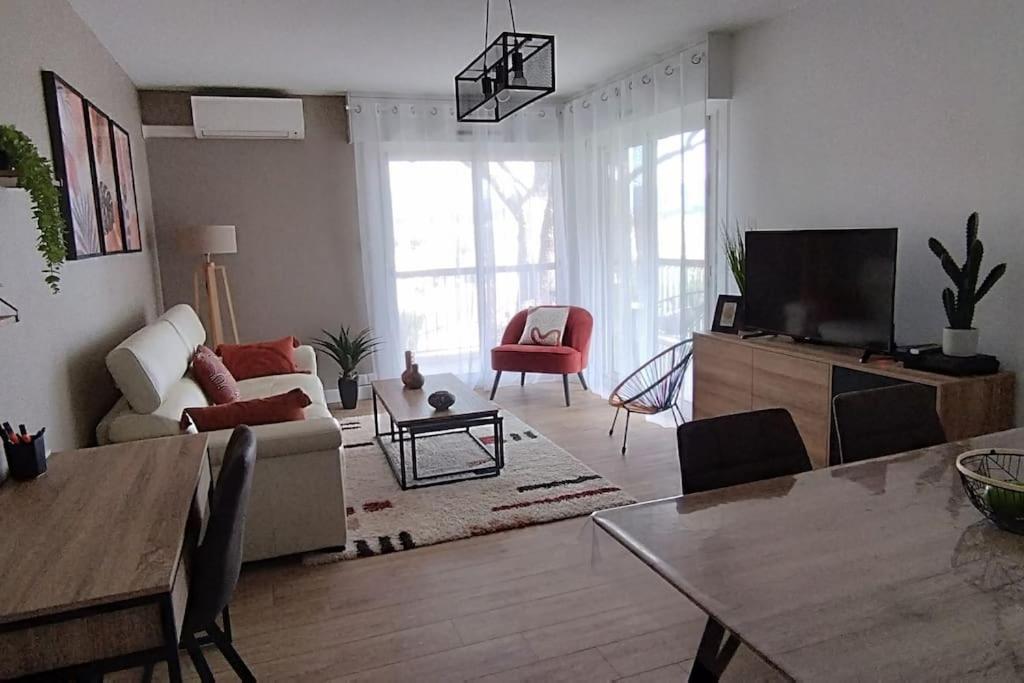 Les Geraniums, Bel Appartement Renove, Proche Plage Et Commerces La Seyne-sur-Mer Exteriör bild